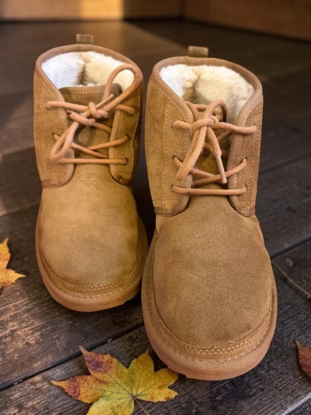UGG Kid's Nuemel II Tan Suede Boot Sz 6